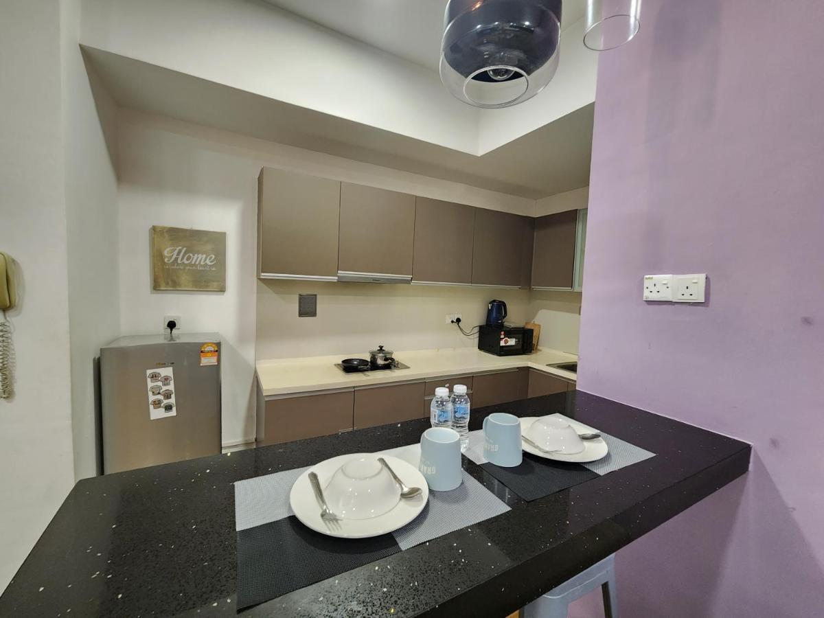 Regalia Klcc Apartment