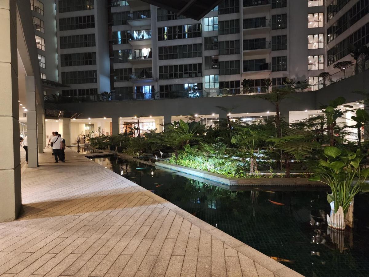 Regalia Klcc Apartment